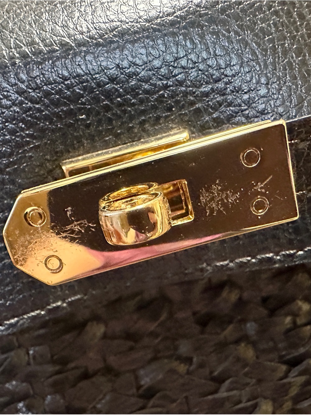Serpui Black Woven Leather Crossbody bag with Gold Turn-Lock - Picture 13 of 15